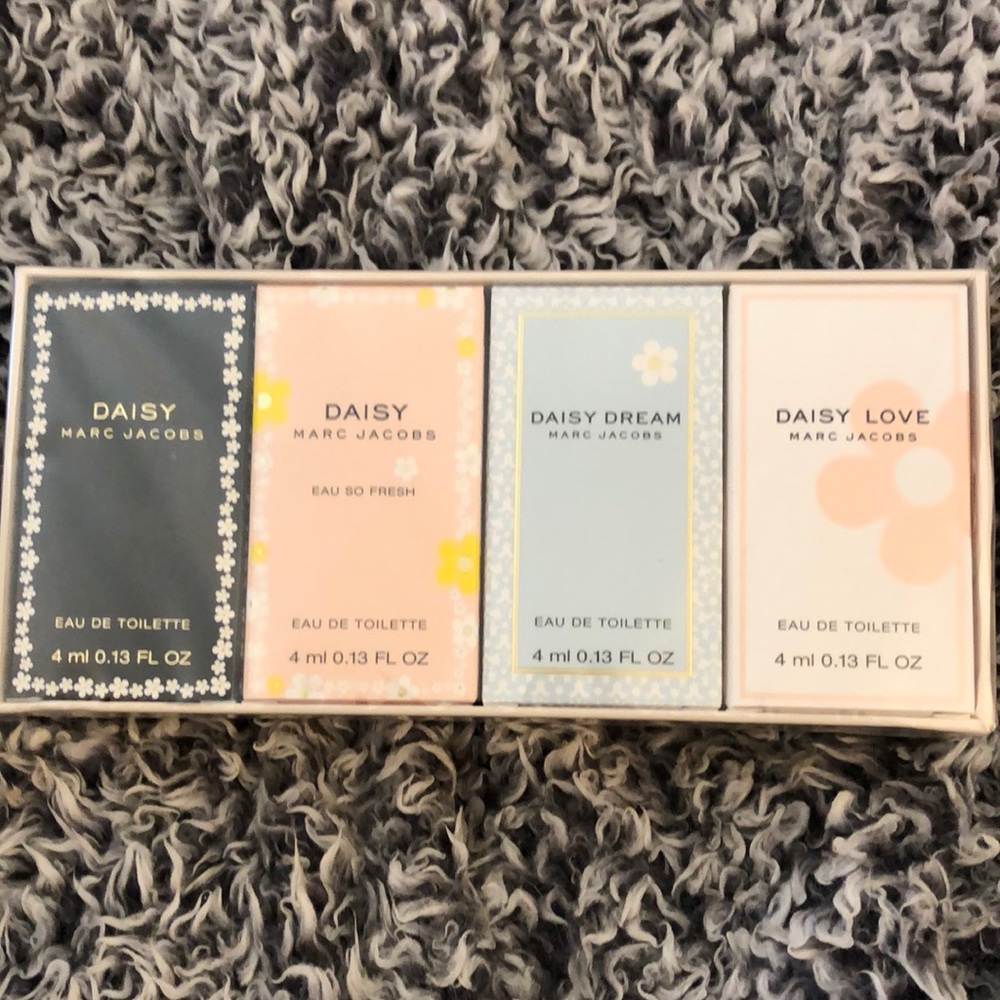 Marc Jacobs Daisy Set
